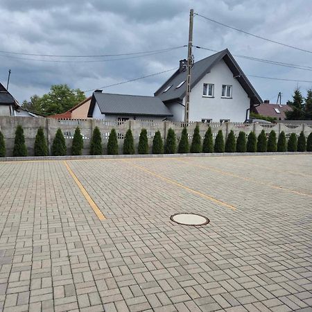 Pokoje Pod Wietrznia Kielce Esterno foto