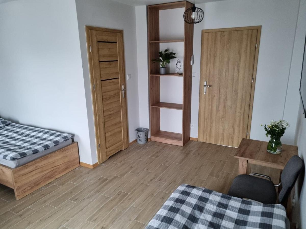 Pokoje Pod Wietrznia Kielce Esterno foto